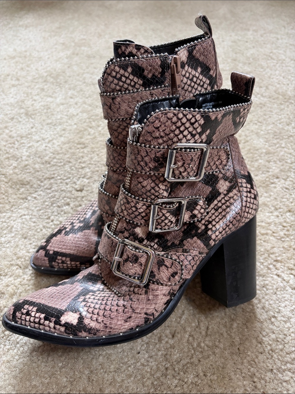 Steve Madden Women's Hattie Fashion Boots Tan Snakeskin Studs 3 Buckle Size 9